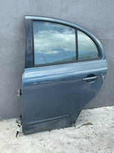 Load image into Gallery viewer, PORTA PORTIERA SPORTELLO POSTERIORE SINISTRA SX NISSAN MICRA K13 ANNO 2013 SPEDIZIONE GRATUITA
