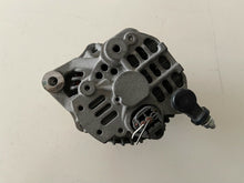 Carica l&#39;immagine nel visualizzatore di Gallery, 31400-84E10 ALTERNATORE OPEL AGILA SUZUKI SPLASH 1.2 63 KW 5 P B 5 M ANNO 2010 - SPEDIZIONE INCLUSA -
