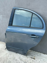 Load image into Gallery viewer, PORTA PORTIERA SPORTELLO POSTERIORE SINISTRA SX NISSAN MICRA K13 ANNO 2013 SPEDIZIONE GRATUITA
