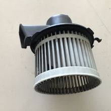 Load image into Gallery viewer, 5A0230000 MOTORINO VENTOLA VENTILAZIONE ABITACOLO FIAT PANDA 1.2 44KW 5P B 2006 SPEDIZIONE INCLUSA
