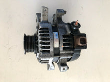 Carica l&#39;immagine nel visualizzatore di Gallery, 27060-0Y030 ALTERNATORE TOYOTA Yaris 1NRFE 1.3 B 73KW ANNO 2011 TG 104210-9290 - SPEDIZIONE INCLUSA -
