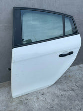 Load image into Gallery viewer, PORTA PORTIERA SPORTELLO POSTERIORE SINISTRA SX FIAT BRAVO 5P 2007 &gt; 2014 SPEDIZIONE GRATUITA
