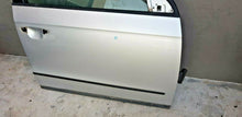 Load image into Gallery viewer, PORTA PORTIERA SPORTELLO ANTERIORE DESTRA DX VOLKSWAGEN PASSAT 3C 2005 2010 -- SPEDIZIONE INCLUSA --
