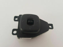 Charger l&#39;image dans la galerie, COMANDO Pulsante Tasto Regolazione Specchietti Mazda 3 BJ0E66600PE  SPEDIZIONE GRATUITA
